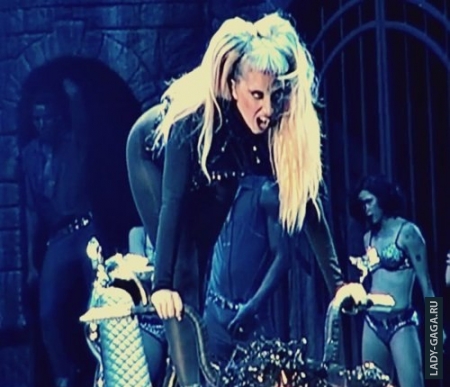 Отчет о Сеульском концерте Леди Гага (фото+видео)