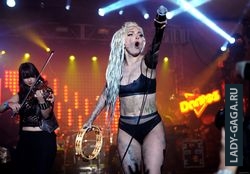Леди Гага показала сцену, которая будет использоваться в мировом турне