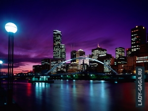 Презентация песни «Brooklyn Nights» в Мельбурне