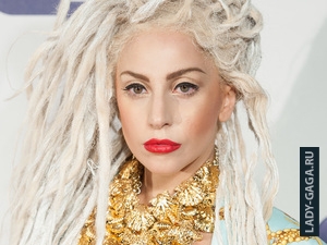 Леди Гага шокировала всех нарядом огромного ежа